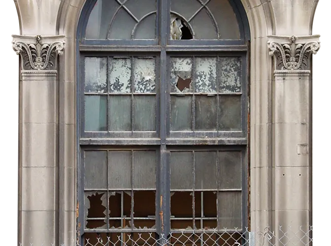 RV_photo_close_up_of_arched_window_renaissance_grand_hotel_COMPARISON_V2_0522_BEFORE RV_photo_close_up_of_arched_window_renaissance_grand_hotel_COMPARISON_V2_0522_BEFORE