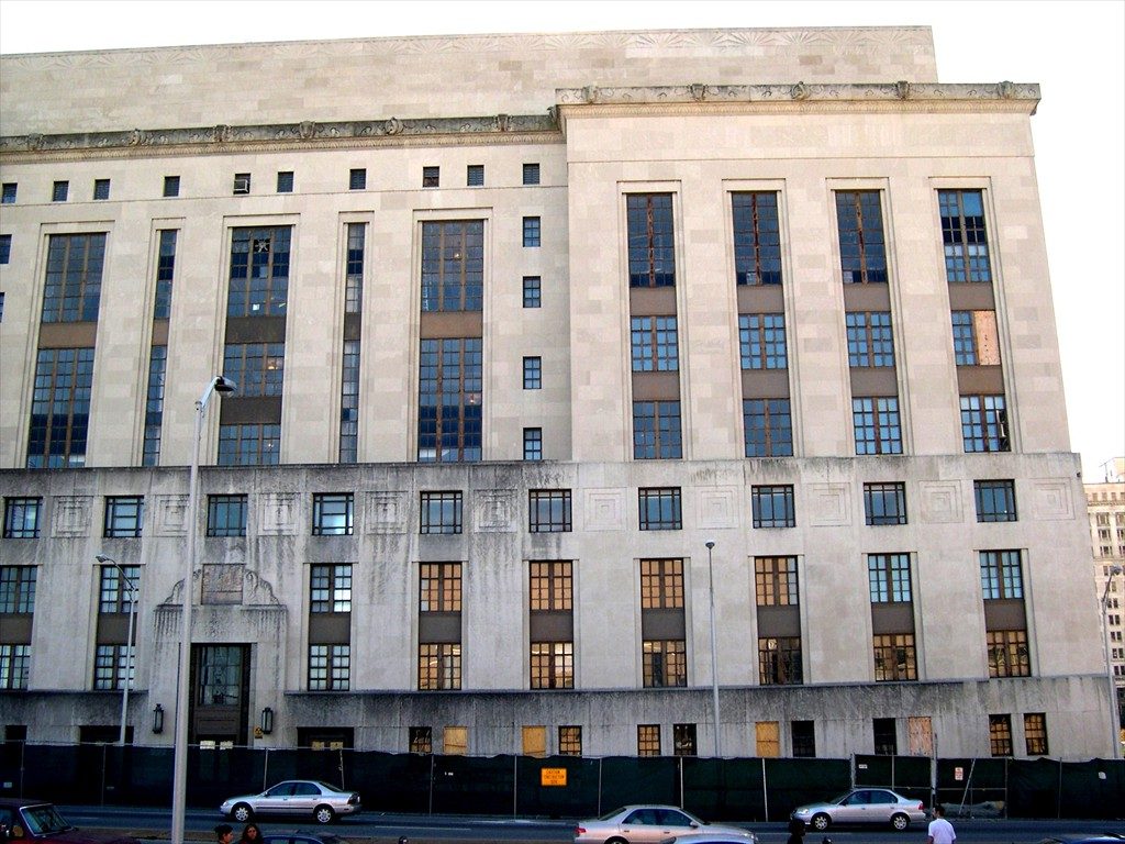 The exterior of the Davidson County Courthouse prior to restoration.