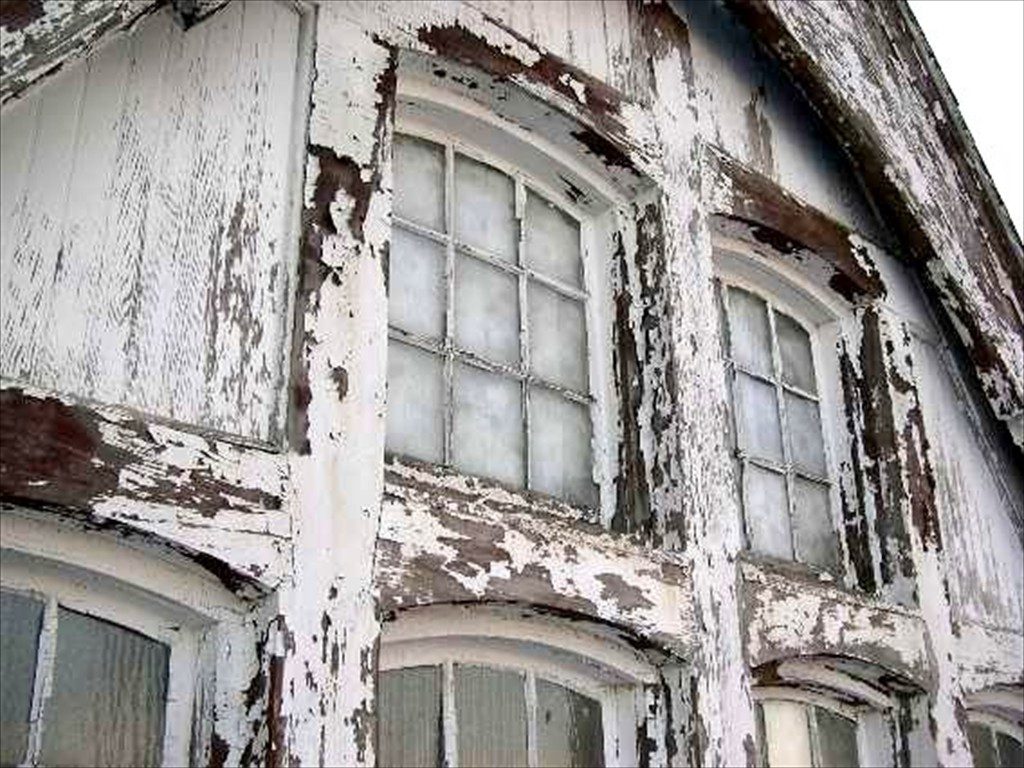 The exterior of Lippitt Hall before restoration.