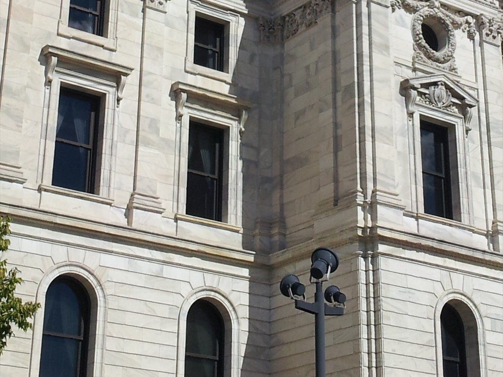 Multiple windows on the exterior of the Minnesota State Capitol.