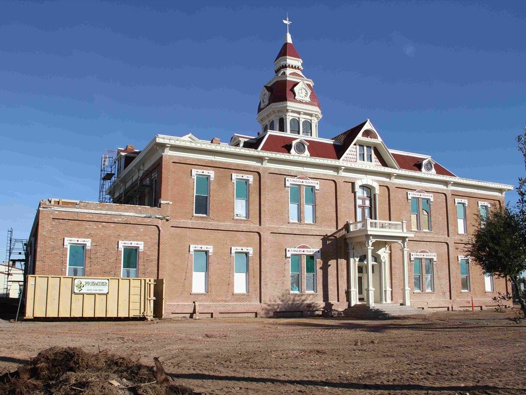 The exterior of the Pinal County Courthouse prior to restoration.